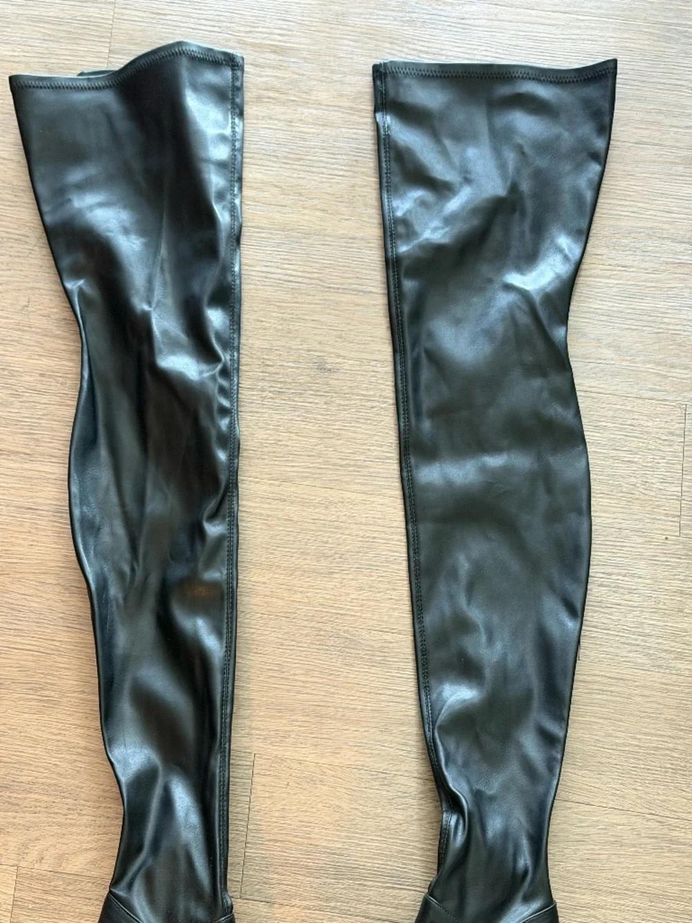 Thigh High Boots in Black - Size 9,